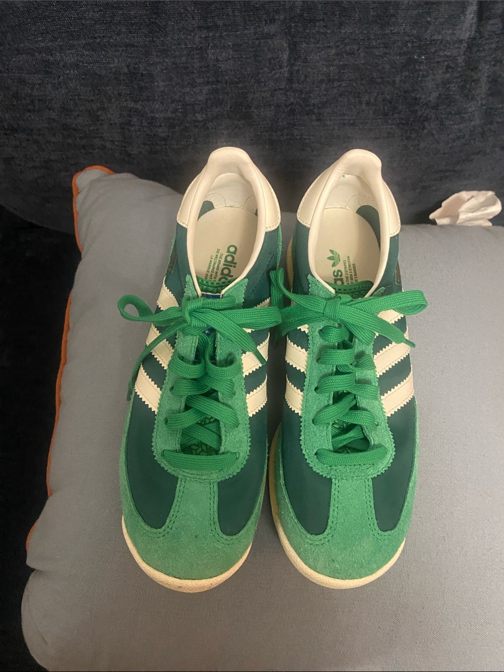 adidas Green Samba Sneakers with Cream Stripes. Size 5. Mint condition